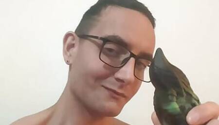 My actor Raffou received his toys