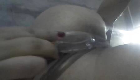 Playing with my jugozo pussy!! Look at it and tell me if you like it! ??