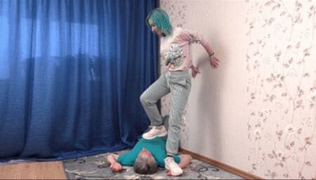 Immovable man is dominated by active girlfriend, vf2494h 720p