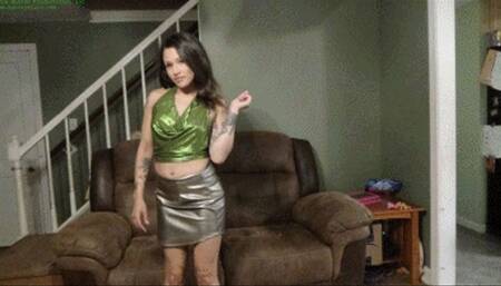 Petite neighbor girl enjoys her first chicken wing hogtie (WMV HD 8000kbps)