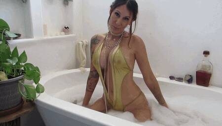 BATH TUB JOI