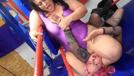 Ina Black vs Vanquish