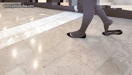 Lisa's favourite shoes - Volume 17 (Shoeplay, Heelpopping, Lost shoes)