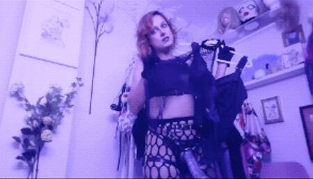 Tour De Boudoir - The Contessa Shows You The Next Steps