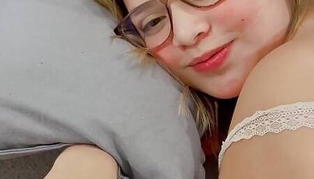 MoniiScar loves that I cum in her pussy