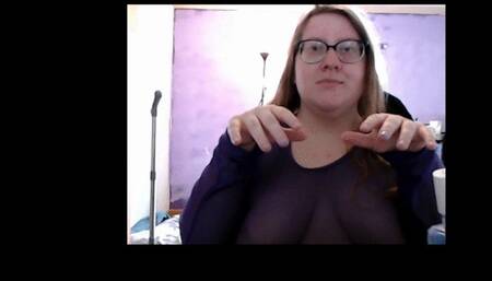 Painting my slutty nails before i finger my girlfriend