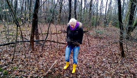 Unschuldig in den Wald gepi**t