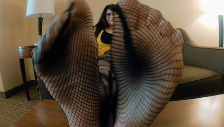 Vicki Styx first footjob (stamina test)