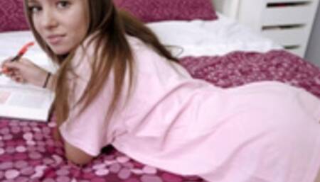 Fucking My Cute Step Daughter While She Studys for a Test - Bailey Base