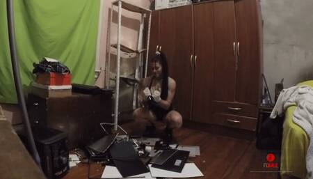 Netbook crushed MP4 4K CAM 1