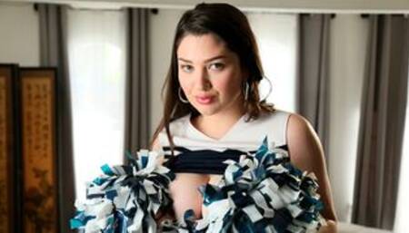 Aesthetic brunette doll with big boobs Alyx Star fucked by a long dick