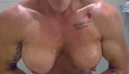 Do you want to Know What it’s Like Showering with a Muscular Women