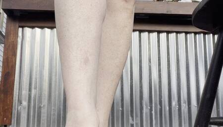 Dip, Dangle, Wiggle, in yellow heels