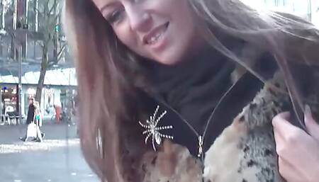 Amateur Milf at the dildosex