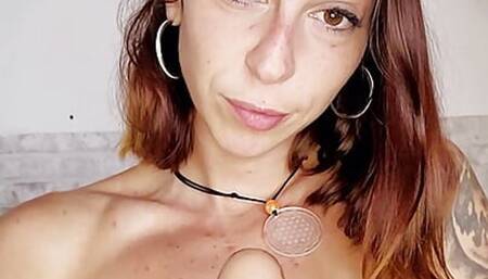 SEXY PETITTE BRUNETTE GIRL BLOWJOB LEAK VIDEO