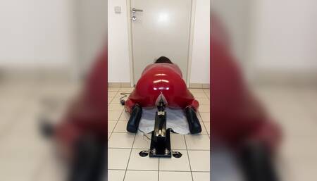 Sissy Uschi gets fucked first time by a fucking machine