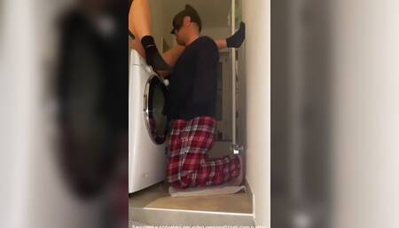 Weekend with Friends Quiet Fuck in the Bathroom What a Good Time