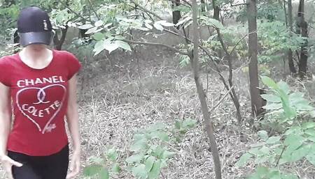 Beautiful stranger came up to me in a public place and licked my pussy - Lesbian-candys