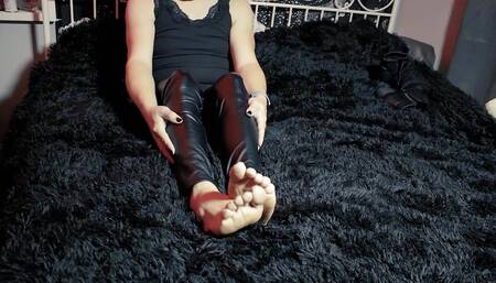 Goth Shemale foot tease JOI with Countdown