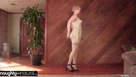 Freely chick's blonde porn