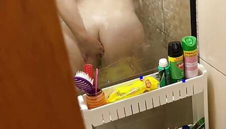 Caught the stepmother in the bath
