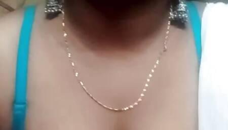 BHABHI NE AAJ APNI CHUUT ME SE MAAL NIKLE KR KHAYA AAP SAB DEKO PURA VIDEO
