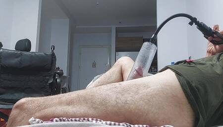 Disabled guy jerk off without playing with his fat cock but with a pumper!