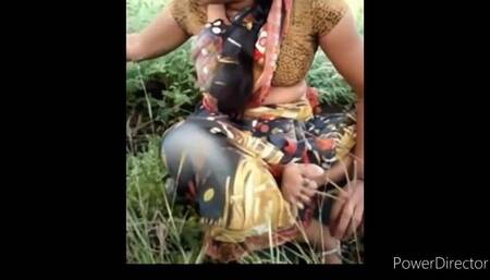 Desi Bhabi Fucking with Devar in Jungle