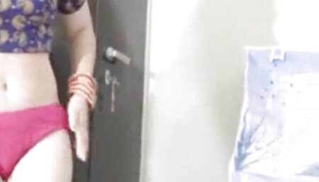 Stepbrother Teaches a Sex Lesson to His Step Sister