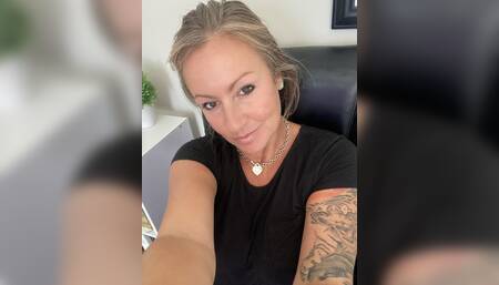 Sexy milf in fishnet thigh highs and lace lingerie with Dildo Hard Cum