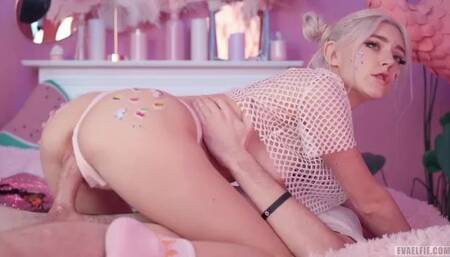 All cute girls love hot cum on their faces -