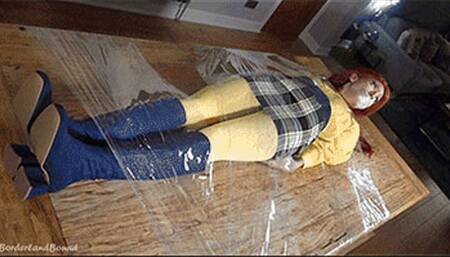 Courtney & Renee in: The Shuttle Saboteur Makes a Deal to Turn Them Over to the Giants - Deftly Duping Our Too Trusting Heroines!! (WMV)