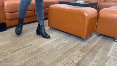 TOETAP IN ANKLE BOOTS NERVOUS WALKING AND SMOKING WHILE WAITING - MP4 Mobile Version