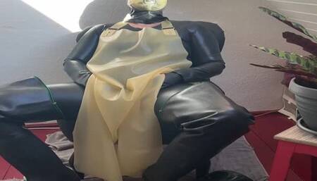 Squirting in the sun