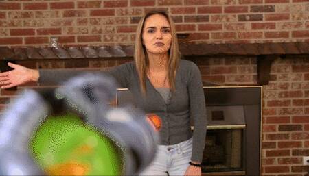 Shrunken Girlfriend Rescue 4K