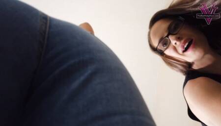 Step-Momma Vicky helps Macy end the cheating boyfriend- 4k