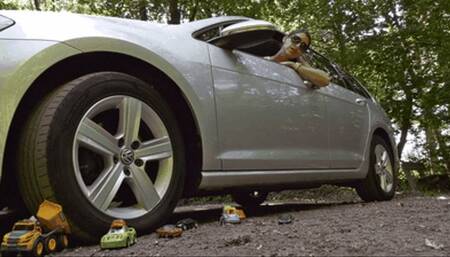 Completely crushing your tiny toy cars (small version)