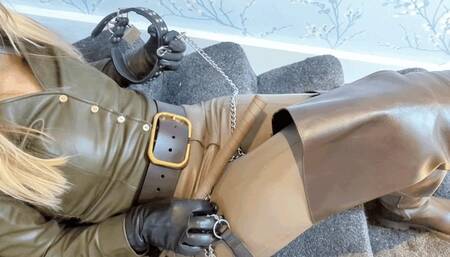 WEAK FOR MY THIGH BOOTS (720P)