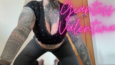 Giantess Valentina