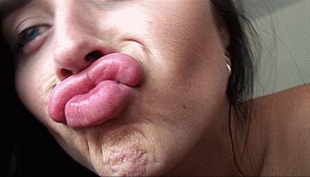 BIG LIPS VERY SMELL (1920x1080 HD) MOV