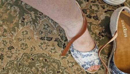 In a shoe store I try on some high sandals with sweaty, dirty feet 1080HD