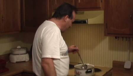 Cassie Wears Her New Outfit, Sucks Off Hubby And Gets Facial! (1st half mp4 sd)