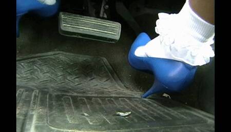 KsSunflwr, white frilly socks and blue stiletto heels driving