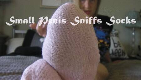 SMALL PENIS SNIFFS SOCKS wmv