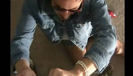 KsSunflwr, Facial in red heels and frilly socks