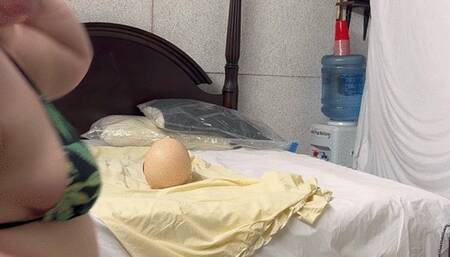 Neighbour has an ass crack fetish