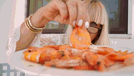 Enjoying breakfast! MP4(1920x1080)FHD