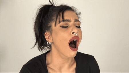 A long sensual yawning for Lara ( MOUTH )