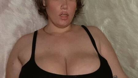 20 Wks | Lotion My Pregnant Belly & Boobs