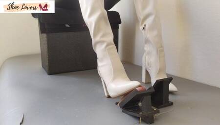White overknee boots pedal pumping 1080 definition